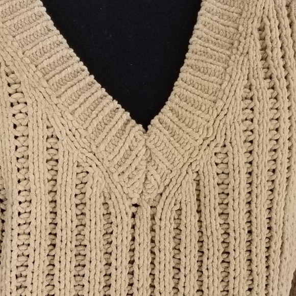JELLA C. cold shoulder v-neck chenille  sweater tan camel S - Picture 7 of 10